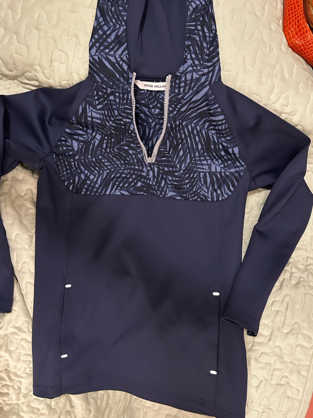 Preloved Peter Millar Youth Hyperlight Weld Hoodie